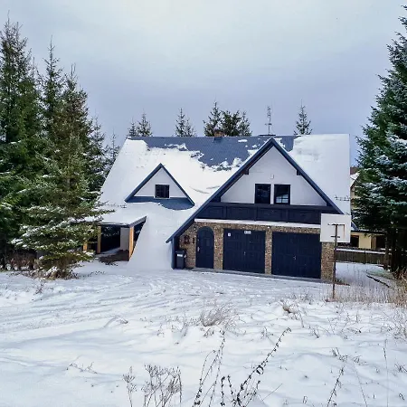 Jaszczurowka Villa