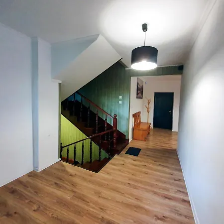 Jaszczurowka Vila
